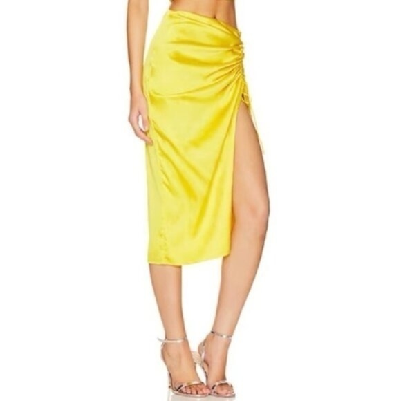 REVOLVE X superdown Kristie Ruched Midi Skirt Yellow Satin (Sample) size medium - Picture 9 of 9